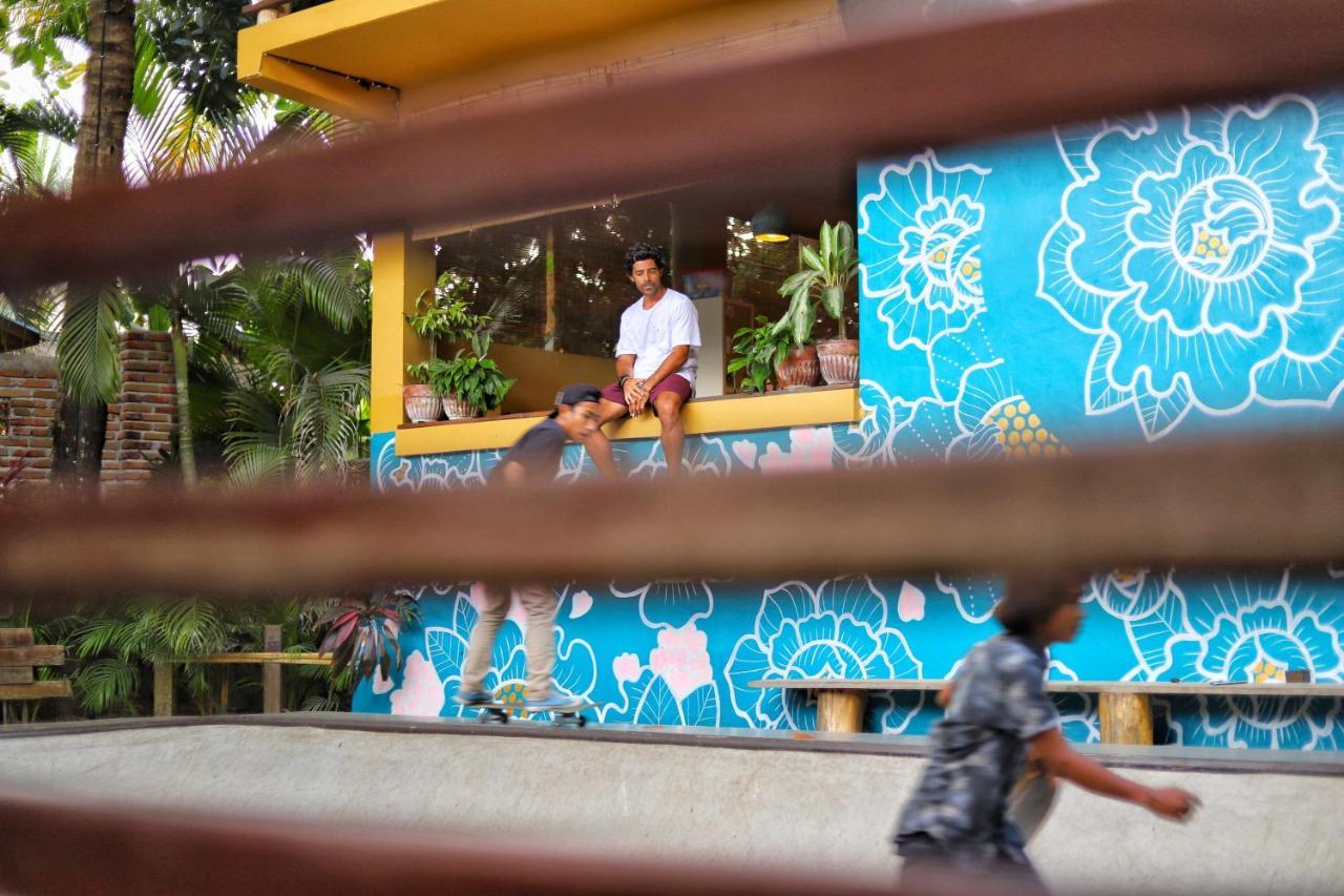 Pipes Hostel Kuta  Экстерьер фото