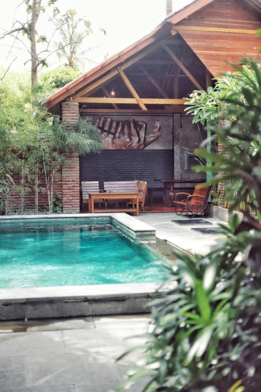 Pipes Hostel Kuta  Экстерьер фото