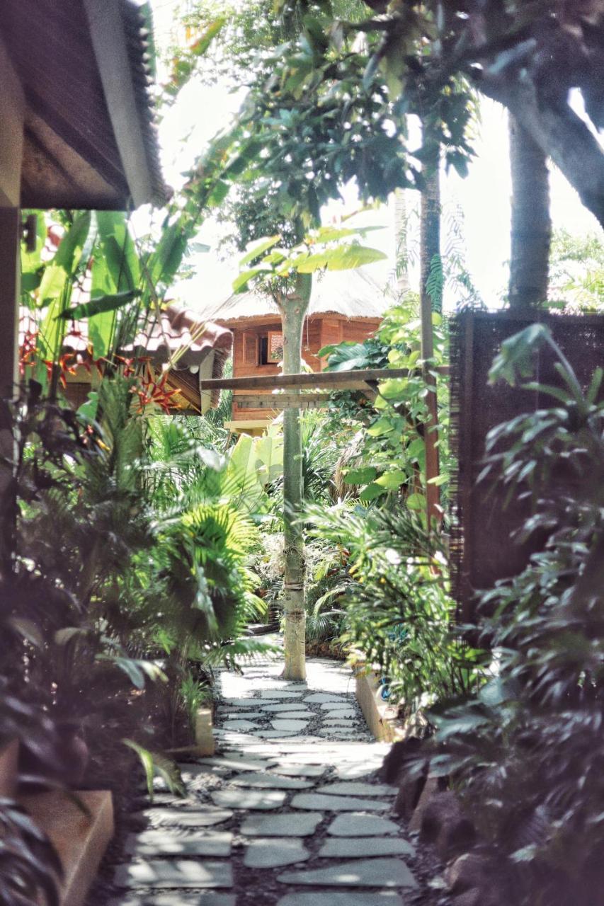 Pipes Hostel Kuta  Экстерьер фото